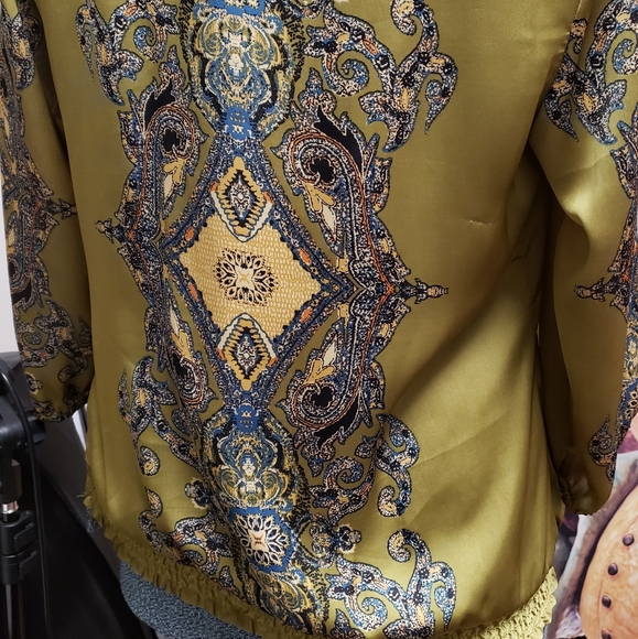 Women's Apt 9 Pullover Blouse With Unique Symmetrical Design, Size L - Picture 9 of 12